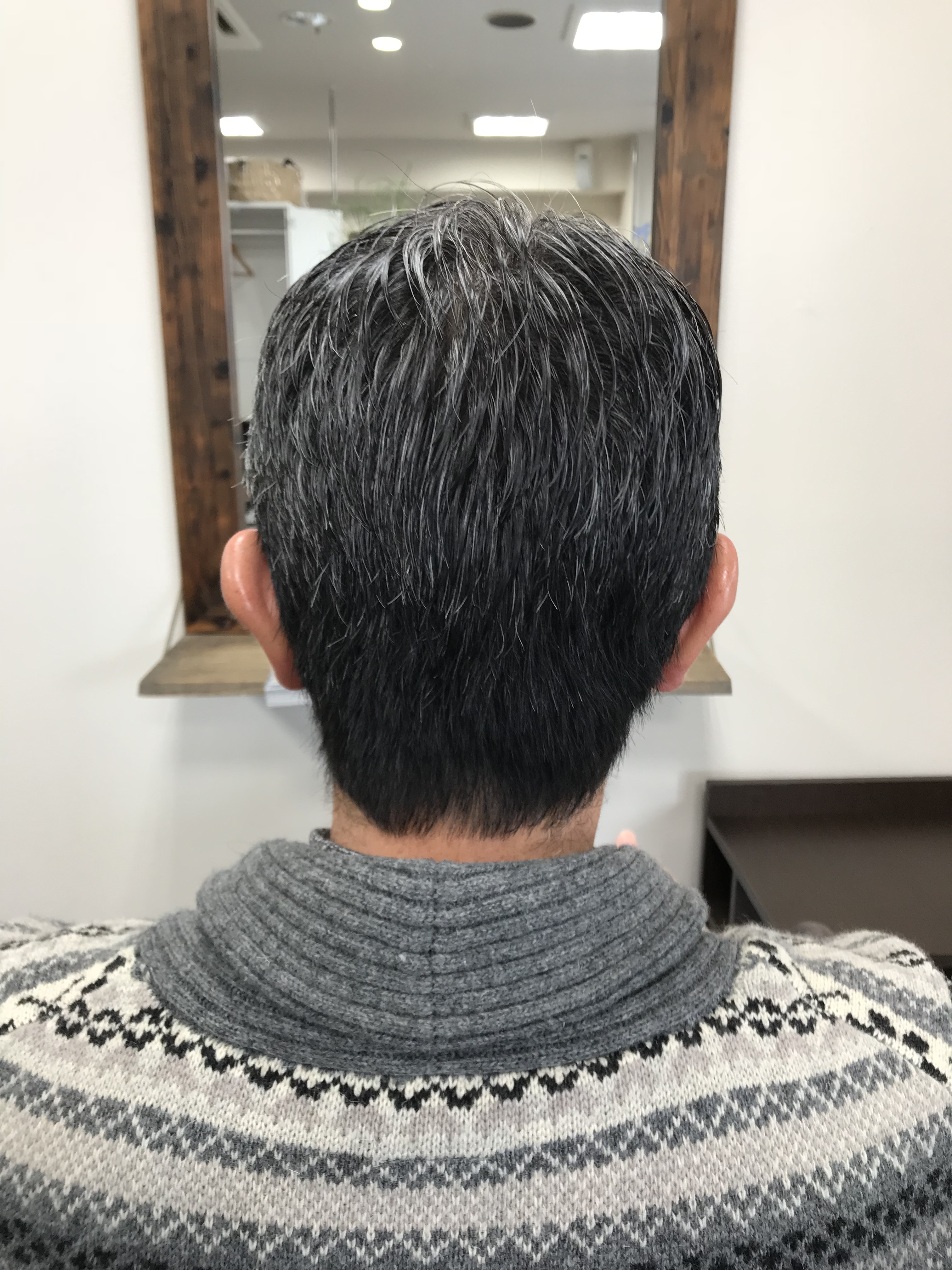 青い髪 千葉県木更津市の美容室 ヘアーコントレイル